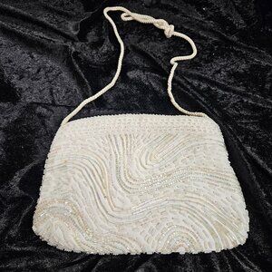 Vintage La Regale Ltd beaded purse